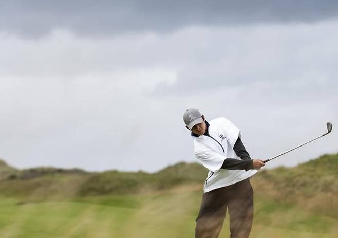 송중기 소셜 미디어