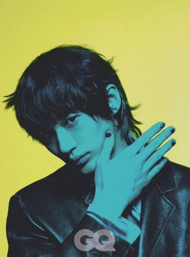 변우석이 울프컷으로 또 한 번 스타일의 정점을 찍었다.