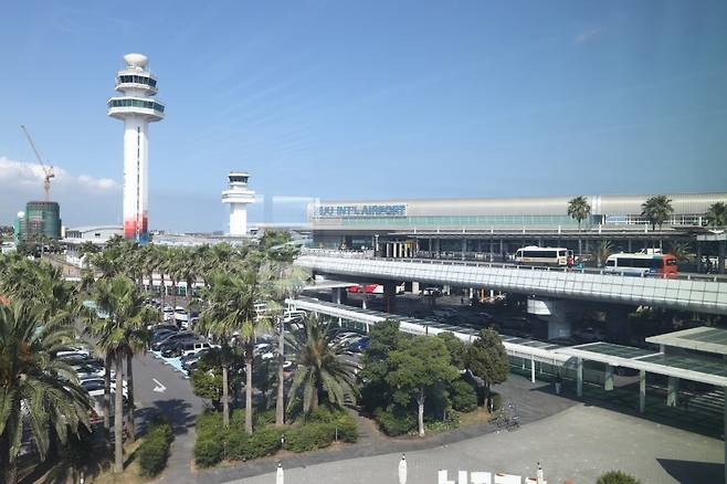 제주국제공항 여객터미널 전경. (한국공항공사 제주공항 제공)