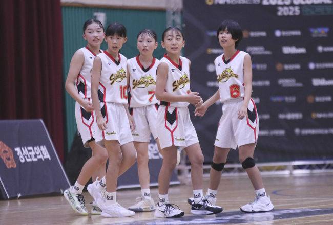 [사진 슈퍼컵 여자초등부 우승팀 이와쿠라