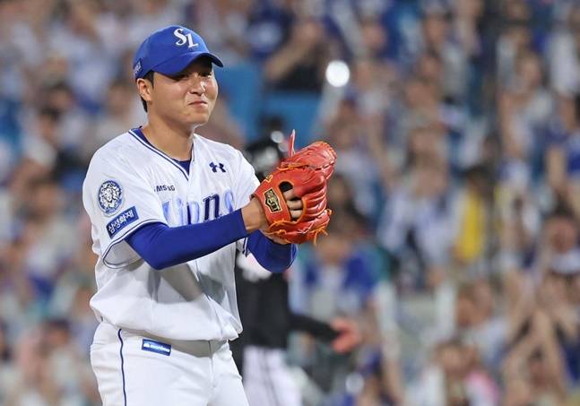 삼성 이승현이 4일 대구 LG전에서 8회를 마치고 내려가고 있다. /사진=삼성 라이온즈 제공