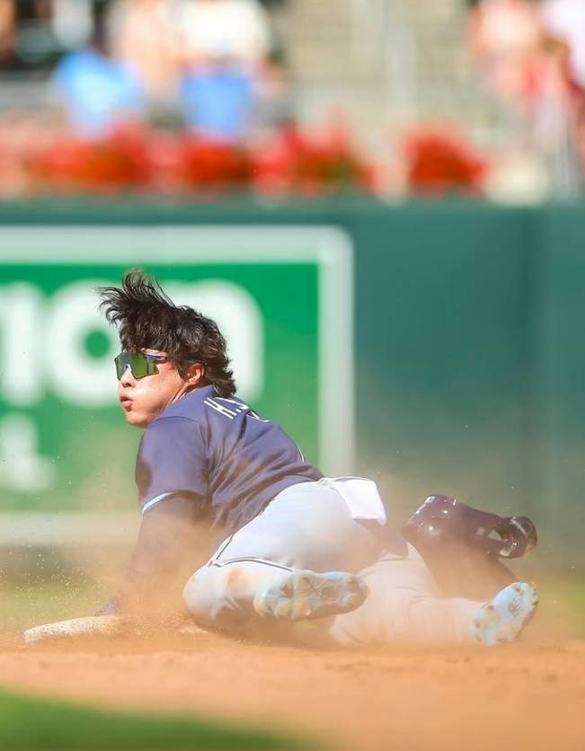 (김하성의 도루하는 모습)