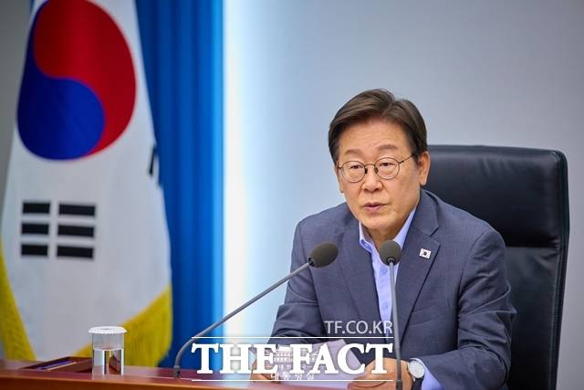 대통령실이 강선우 여성가족부·이진숙 교육부 장관 후보자를 둘러싼 논란에 여론을 예의주시하고 나서면서 이재명 대통령의 결단이 주목된다. /대통령실