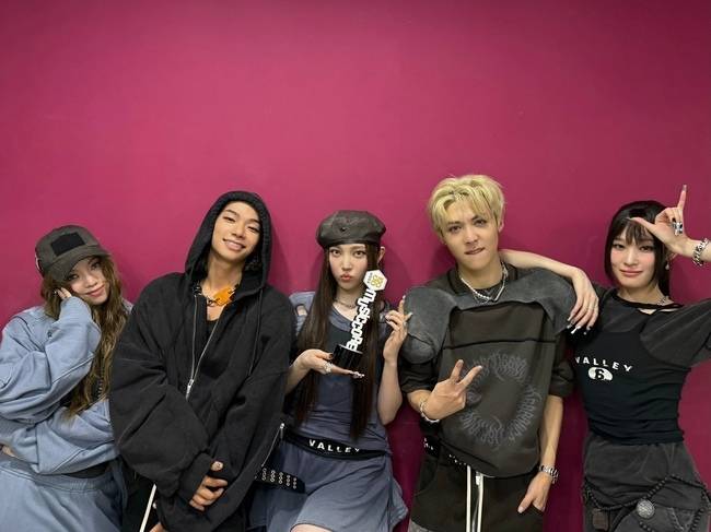 더블랙레이블 제공