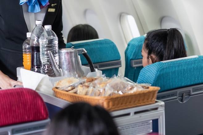 기내 서비스 자료 이미지. 123rf