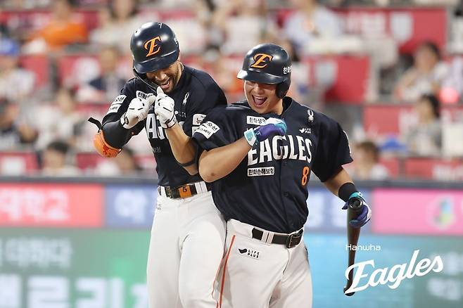 ▲ 리베라토와 노시환(왼쪽부터) ⓒ 한화 이글스