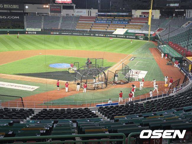 특타하는 SSG 랜더스 타자들. /OSEN DB