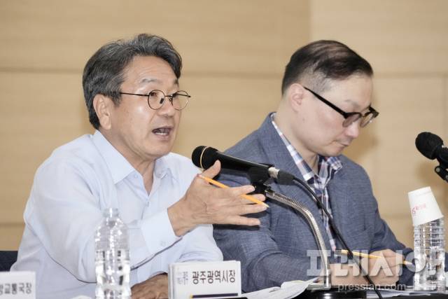 ▲22일 광주교통문화연수원에서 열린 광주 택시요금 현실화 공청회에서 강기정 시장이 발언하고 있다. 2025.07.22ⓒ광주광역시