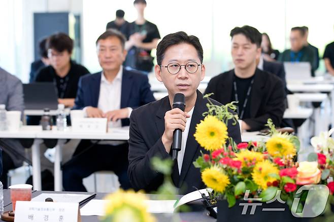 배경훈 과학기술정보통신부 장관이 24일 세종특별자치시 네이버데이터센터 각 세종에서 열린 '인공지능(AI) 데이터센터 현장간담회'에서 인사말을 하고 있다. (과학기술정보통신부 제공. 재판매 및 DB 금지) 2025.7.24/뉴스1