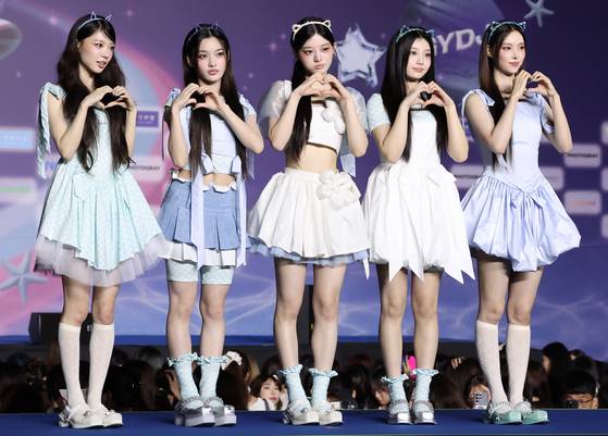 그룹 ILLIT( 아일릿 )