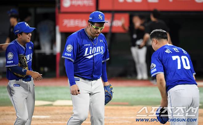 국민 유격수도 감탄한 에이스 후라도의 완벽한 피칭이었다.