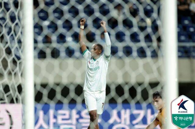 에르난데스/한국프로축구연맹
