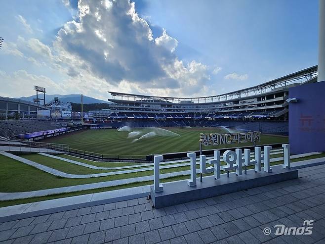 NC가 성남시로 연고지 이전한다는 소문을 일축했다. 현재 창원시와 지속적인 대화를 하고 있다. 사진제공|NC 다이노스