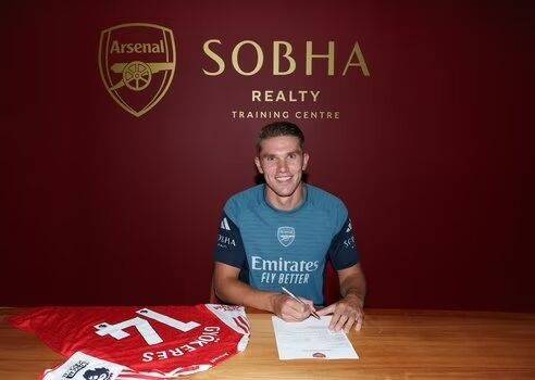 ▲ 아스널은 27일(한국시간) 구단 공식 채널을 통해 요케레스 영입을 발표했다. 발표 이후 영국 공영방송 ‘BBC’에 따르면, 이적료는 최대 7300만 유로(약 1060억 원)로 추정된다. 기본 이적료 6300만 유로에 나머지 1000만 유로는 보너스 옵션이다. 계약 기간은 5년, 요케레스는 상징적인 등번호 14번을 부여받으며 기대감을 높였다. ⓒ 아스널