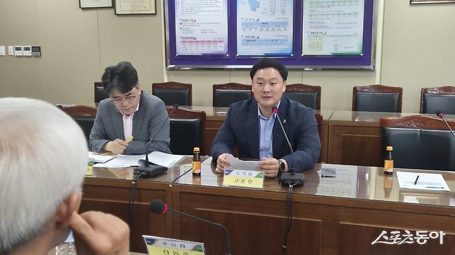 경기도의회 고준호 의원(국민의힘, 파주1)은 지난 28일 오후 파주시 광탄농협 회의실에서 지역 농업인의 의견을 청취하고, 경기도 농업정책과와 함께 지속 가능한 농업 발전을 위한 정책 간담회를 개최했다. 사진제공|고준호 의원
