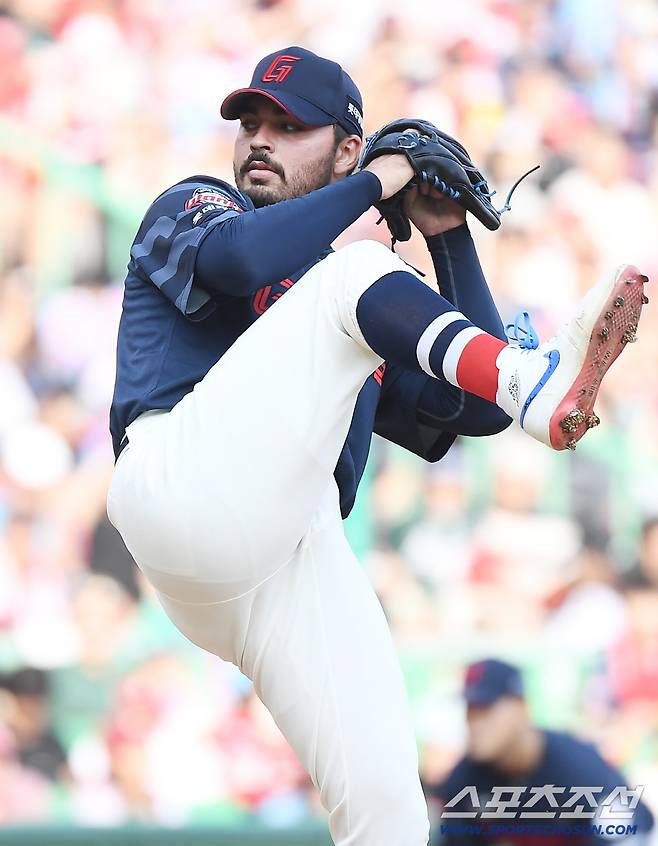 14일 인천 SSG랜더스필드에서 열린 롯데-SSG전. 롯데 선발투수 감보아가 투구하고 있다. 인천=정재근 기자 cjg@sportschosun.com/2025.6.14/