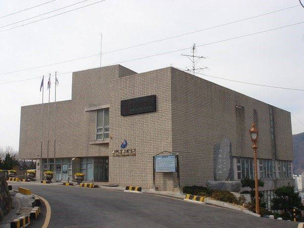 부산광복기념관.