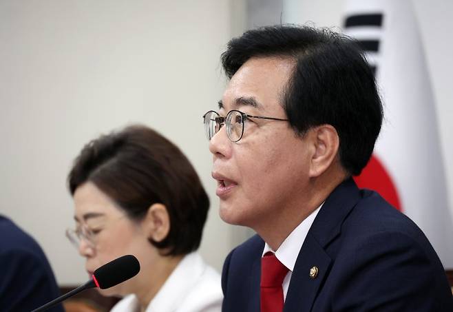 송언석 국민의힘 비상대책위원장 겸 원내대표가 31일 오전 서울 여의도 국회에서 열린 비상대책위원회의에서 발언을 하고 있다. 뉴시스