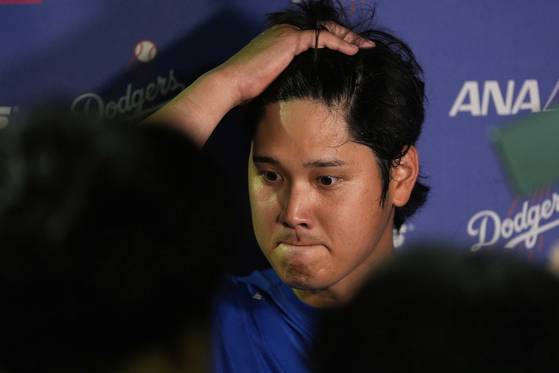 Los Angeles Dodgers' Shohei Ohtani talks to the media after a baseball game against the Cincinnati Reds Wednesday, July 30, 2025, in Cincinnati. (AP Photo/Carolyn Kaster) 〈저작권자(c) 연합뉴스, 무단 전재-재배포, AI 학습 및 활용 금지〉