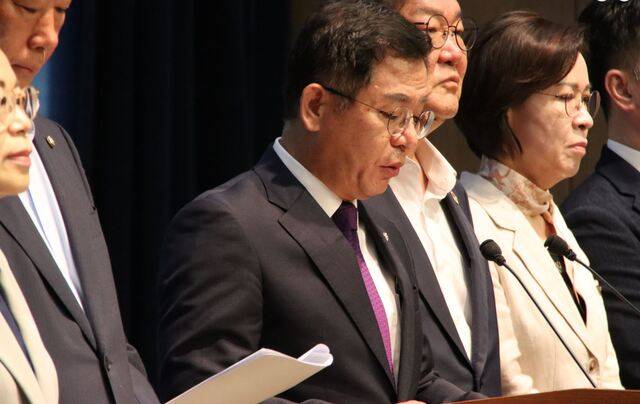 철강산업을 살리기 위한 K스틸럽에 김정재 이인선 권영진 등 지역 국회의원들도 동참했다. 이상휘 의원 페이스북 갈무리