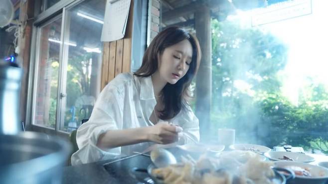 유튜브 〈걍민경〉