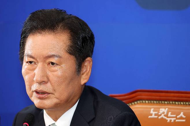 더불어민주당 정청래 신임 대표가 3일 국회에서 열린 최고위원회의에서 모두발언하고 있다. 박종민 기자