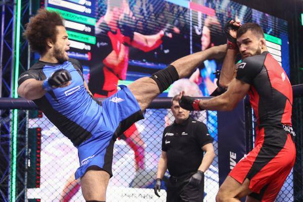 Phygital Athlete Participating In Phygital Fighting