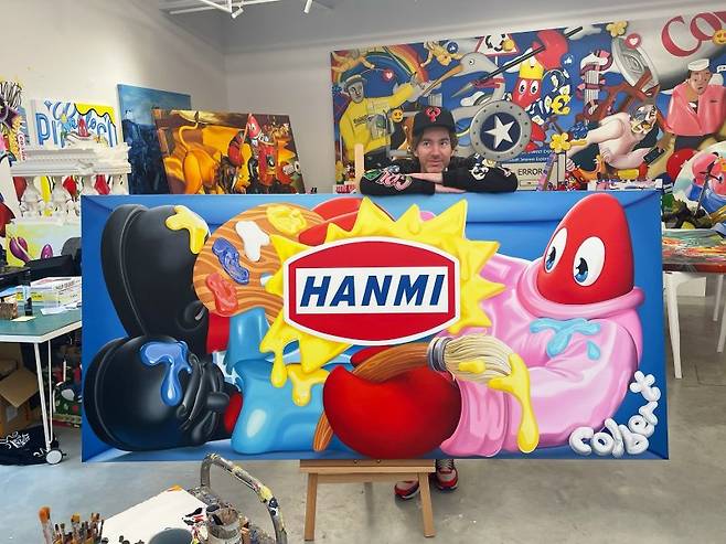 한미반도체가 팝아티스트 필립 콜버트와 협업한 아트워크. 한미반도체 제공