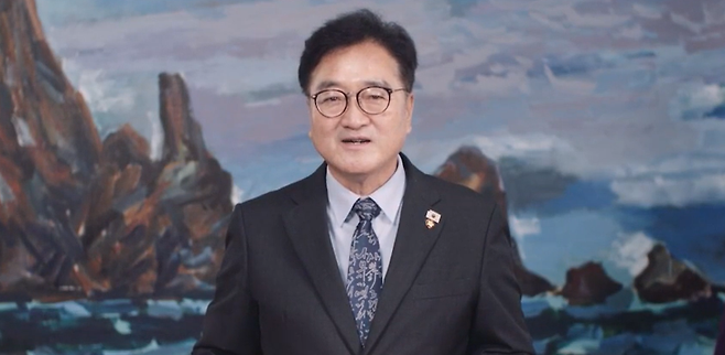우원식 국회의장은 이날 영상 축전을 보내 기자협회 61돌 생일을 축하하고 격려했다.