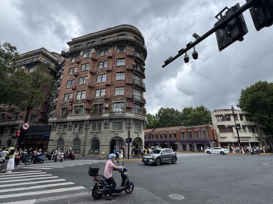 우캉맨션. 영화 ‘색, 계’의 촬영지다. 박형수 기자