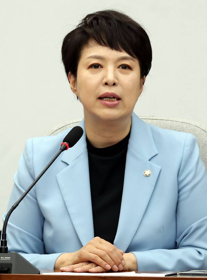 김은혜 국민의힘 원내정책수석부대표가 20일 오전 서울 여의도 국회에서 열린 원내대책회의에서 발언을 하고 있다. (사진 = 뉴시스)