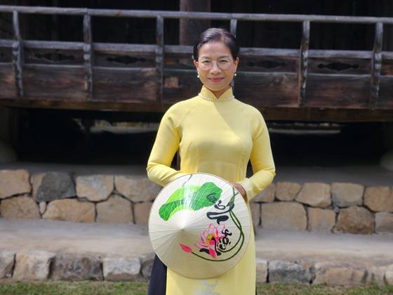지난 18일 경북 봉화군 봉성면 충효당에서 만난 도 옥 루이엔 교수. 김정석 기자