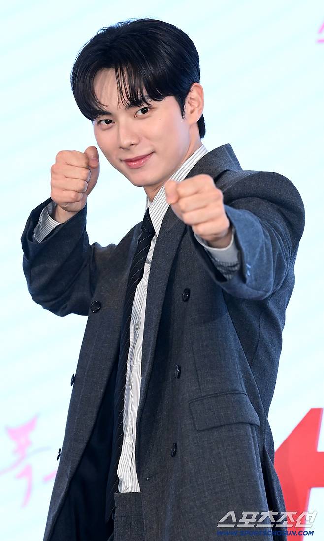 19일 서울 신도림 더 세인트에서 열린 tvN 새 토일드라마 '폭군의 셰프'의 제작발표회, 이채민이 포토타임을 갖고 있다. 허상욱 기자wook@sportschosun.com/2025.08.19/