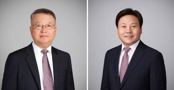 세무법인 센트릭의 공동 대표를 맡은 한승희 전 국세청장(왼쪽)과 안만식 전 이현세무법인 대표. 세무법인 센트릭 제공