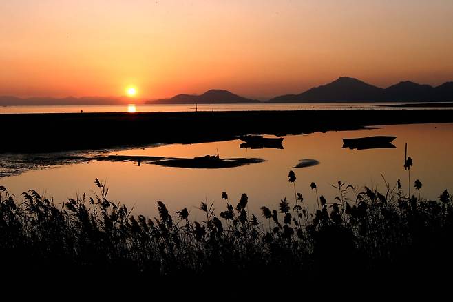 부산 가덕도 북부 천가동의 노을