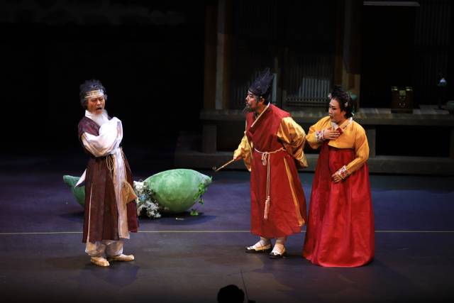 창작코믹오페라