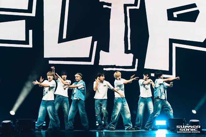 ‘JYP 신예’ 킥플립, 도쿄→방콕 페스티벌서 활약세 이어가(제공: JYP엔터테인먼트)