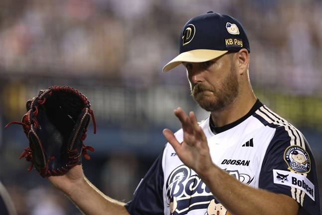 두산 콜어빈이 24일 잠실 KT전에 나서고 있다. /사진=두산 베어스 제공