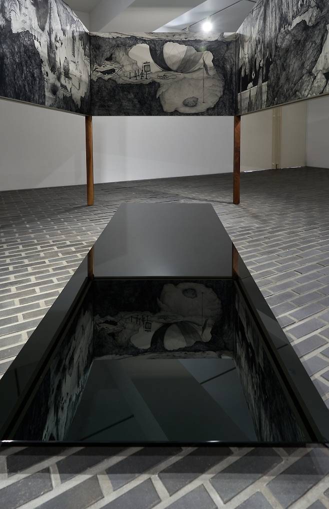 비좁은 구성 (Confined Composition)(detail), 2021-2023