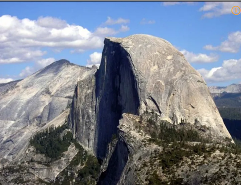 미국 요세미티 국립공원에 위치한 하프 돔(Half Dome) 북벽