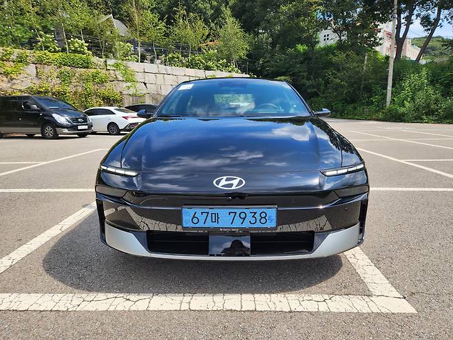 더뉴아이오닉6 전면./사진=도다솔 기자