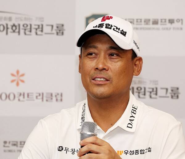 2025년 한국남자골프(KPGA) 투어 동아회원권그룹 오픈에 출전한 김재호 프로가 1라운드 경기 후 인터뷰하는 모습이다. 사진제공=KPGA