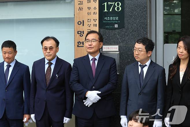 순직해병특별검사팀의 이명현 특별검사(가운데)와 이금규·류관석·정민영·김숙정 특별검사보. 2025.7.2/뉴스1 ⓒ News1 박정호 기자