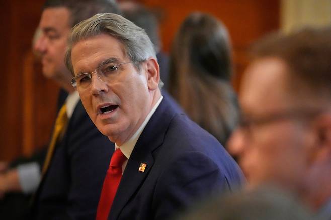 ์ค์ฝง ๋ฒ ์ ํธ ๋ฏธ๊ตญ ์ฌ๋ฌด์ฅ๊ด. /AP ์ฐํฉ๋ด์ค