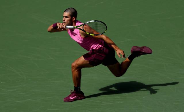 포핸드 스트로크하는 카를로스 알카라스. AFP연합뉴스