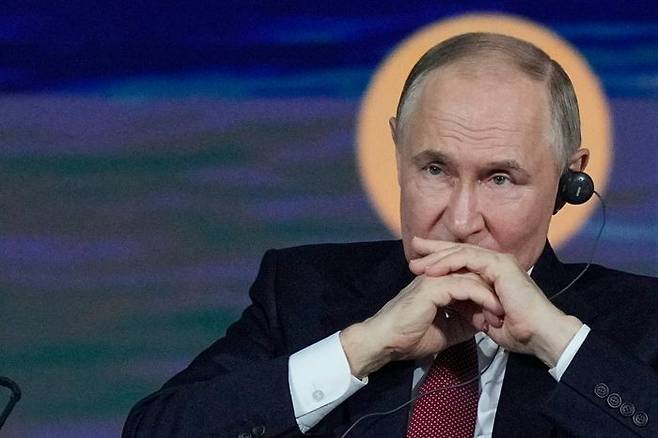 블라디미르 푸틴 러시아 대통령이 지난 6월20일(현지시각) 상트페테르부르크 국제경제포럼에 참석하고 있다.ⓒAP/뉴시스