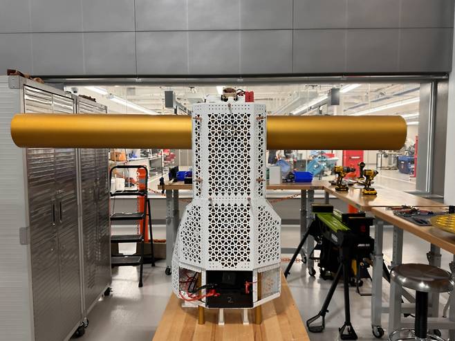 로보볼 중심에 들어가는 금속 회전축. 전기로 구동되며 로보볼을 움직이는 힘을 만든다. 텍사스 A&M대 제공