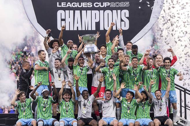 시애틀 사운더스가 인터 마이애미를 꺾고 2025 리그스컵 우승을 차지했다. 사진=AP 연합뉴스