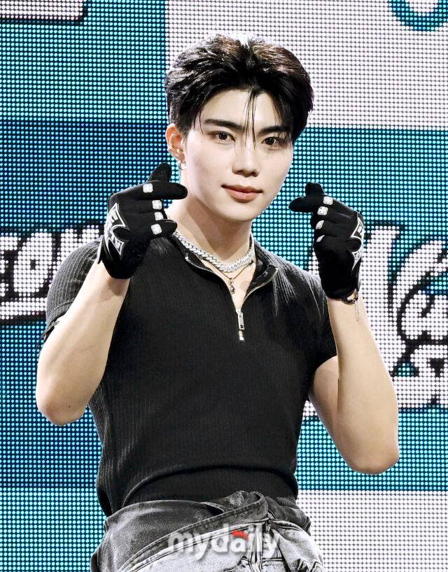 제로베이스원 박건욱 / 송일섭 기자 andlyu@mydaily.co.kr