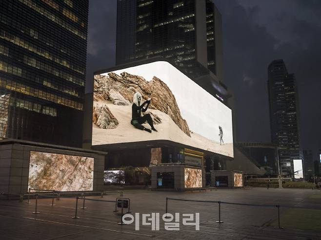 ‘다공의 도시: 바람이 오는 곳’ 설치 전경 ⓒ 염지혜. 사진 전병철. (제공=마스그린)